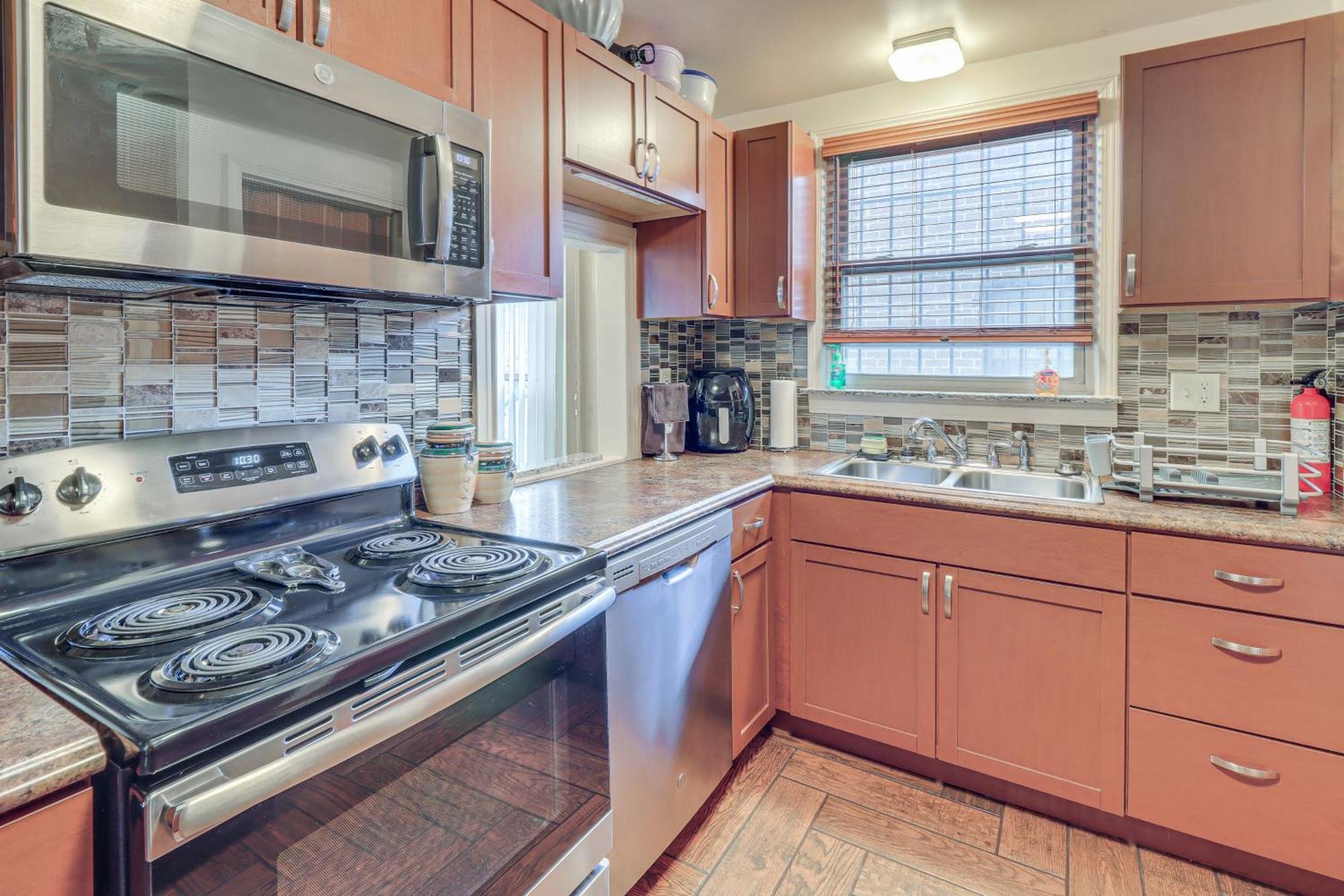 Family-Friendly Detroit Home 12 Mi To Downtown! Exteriör bild